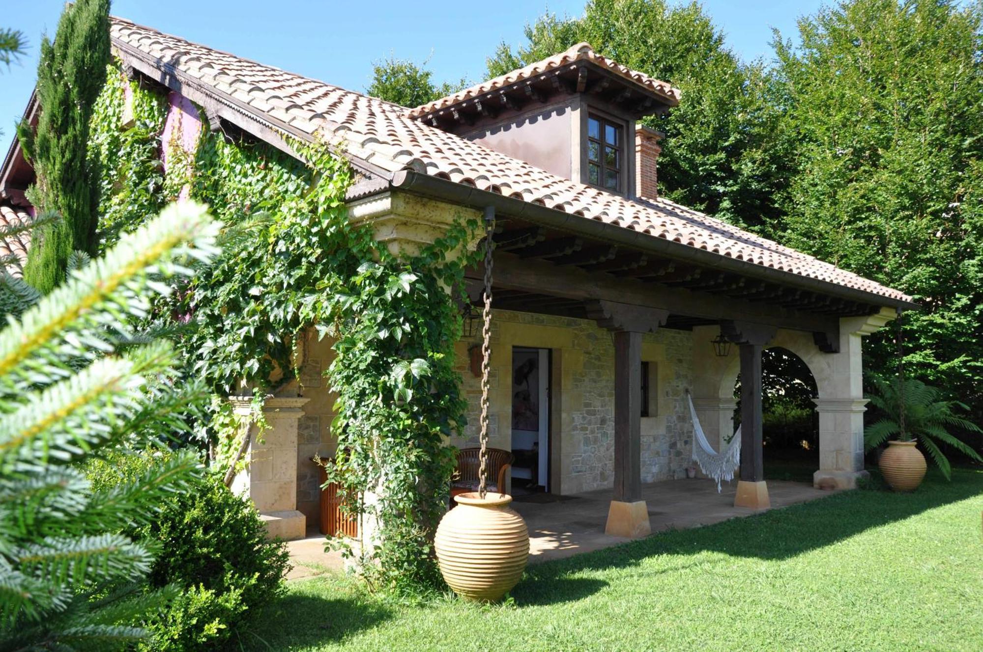Arcadia 3* Orena